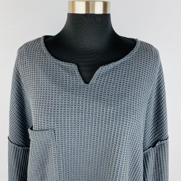 Shein Womens 12 Gray Long Sleeve Pocketed Split Neckline Textured Top - Picture 2 of 7